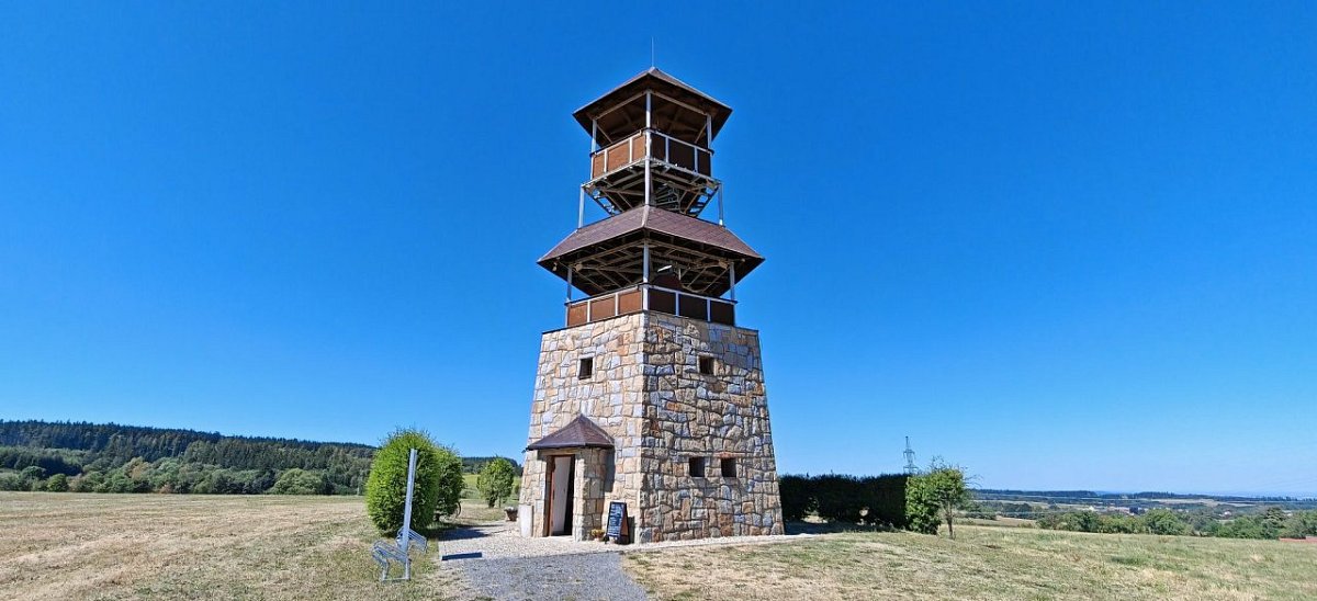 Vojtěchovská rozhledna (590&nbsp;m)
