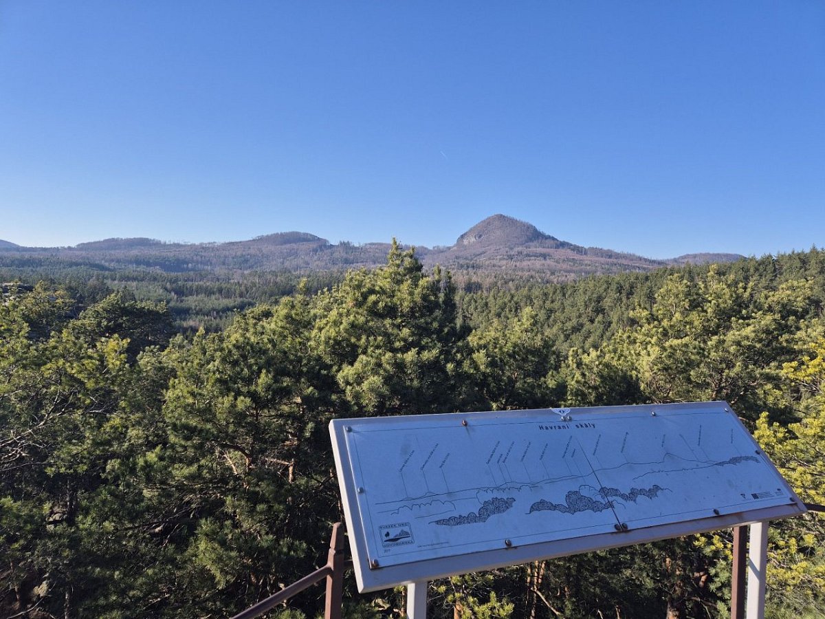 Havraní skály (372&nbsp;m)